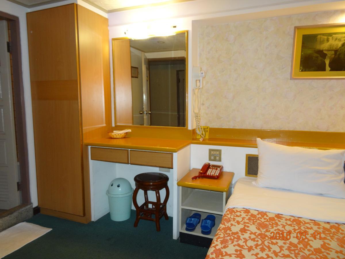 Jia Xin Hotel 자이 외부 사진